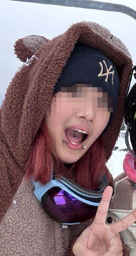 #贾静雯回应女儿梧桐妹戴唇环舌环# 如果梧桐妹穿鼻环唇环舌环没上热搜没被报导，大