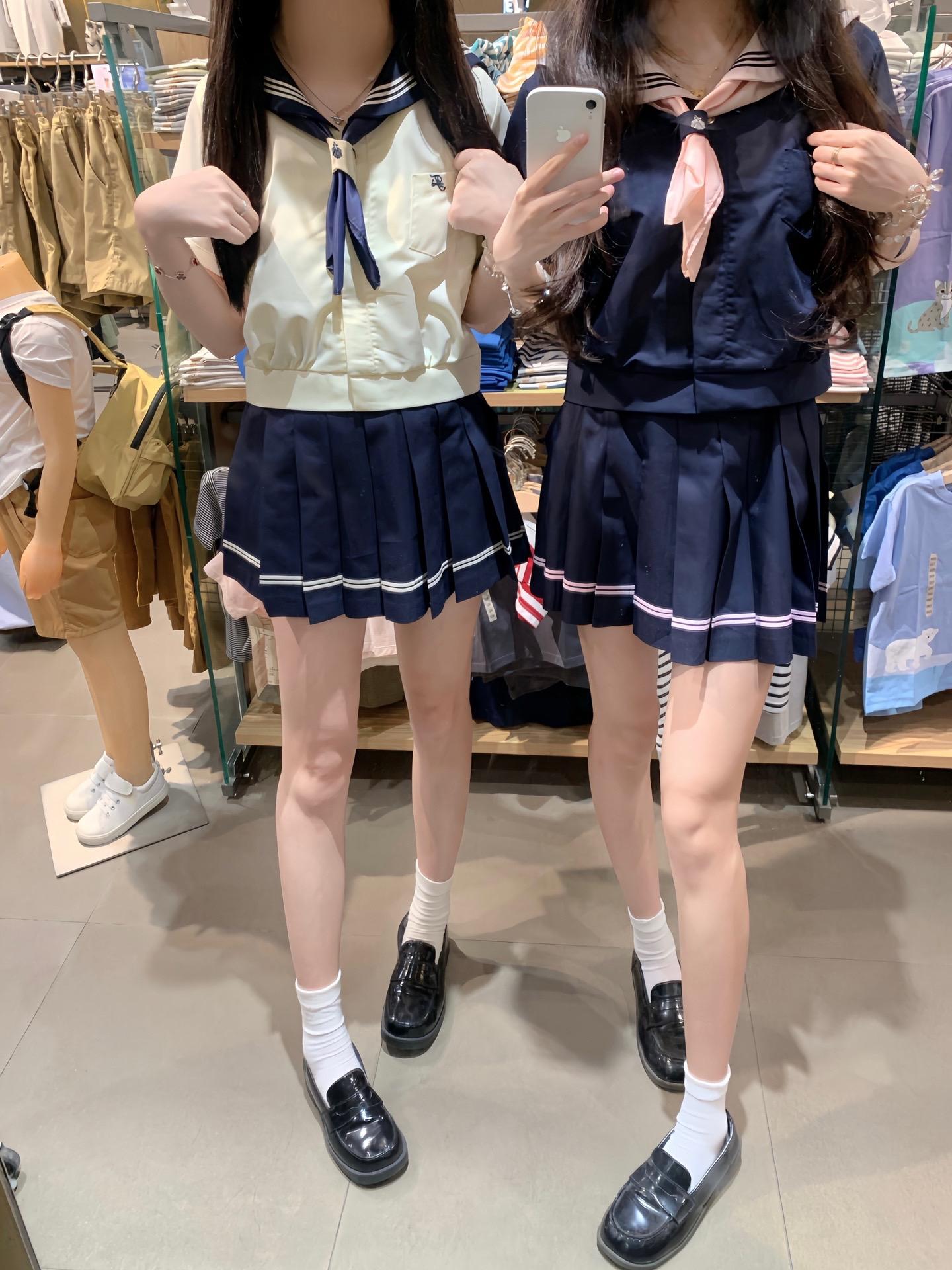 我说嘴巴为什么疼疼的 原来是你鱼钩甩我嘴里了