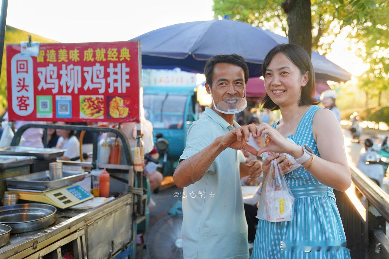 8月27-28日，鸡排哥

瓷都不止陶瓷，人间烟火同样动人。这次意外打卡网红鸡排