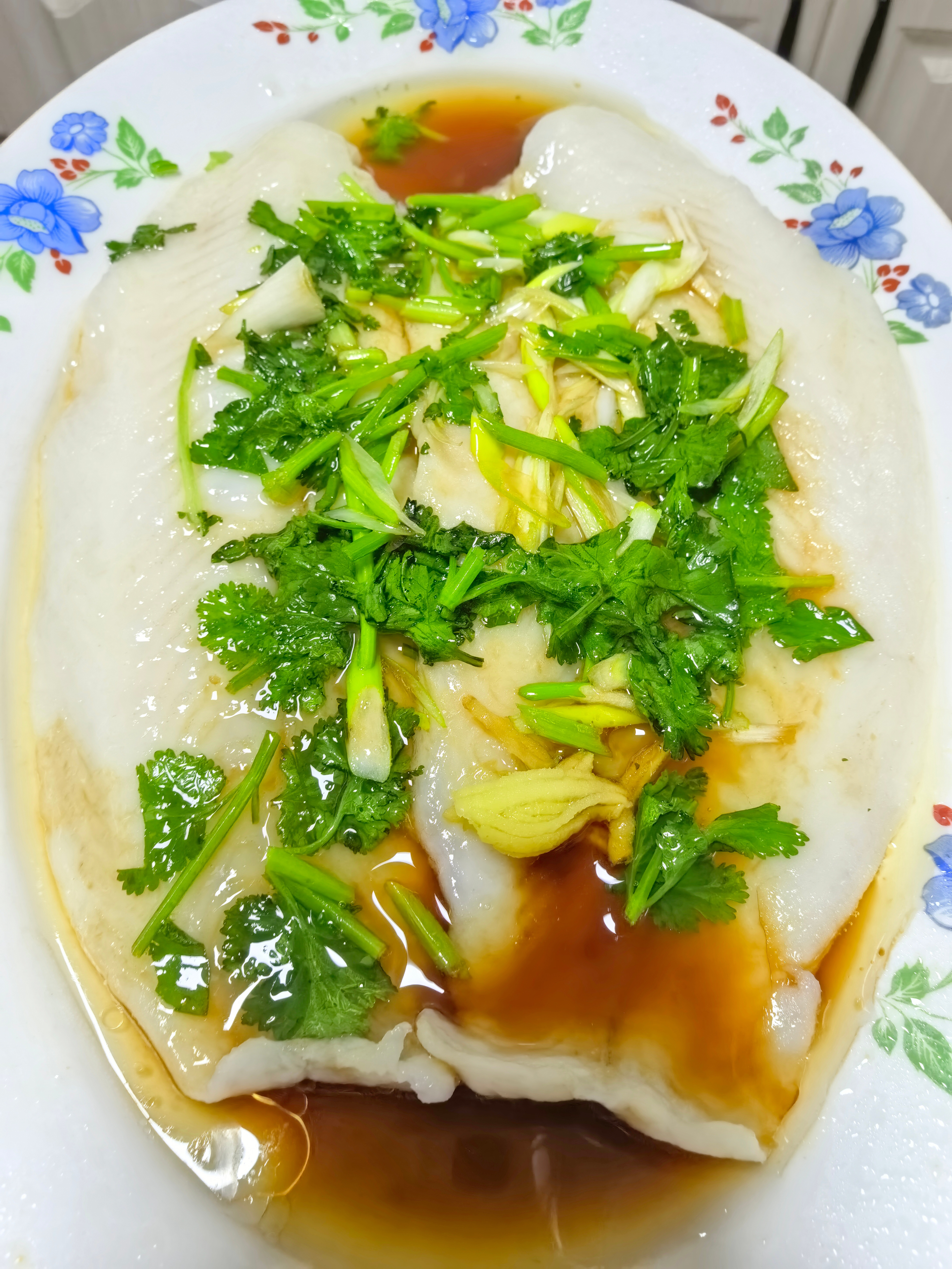 今晚清蒸一份巴沙鱼柳吃的～过年又长了好几斤的肉啊！