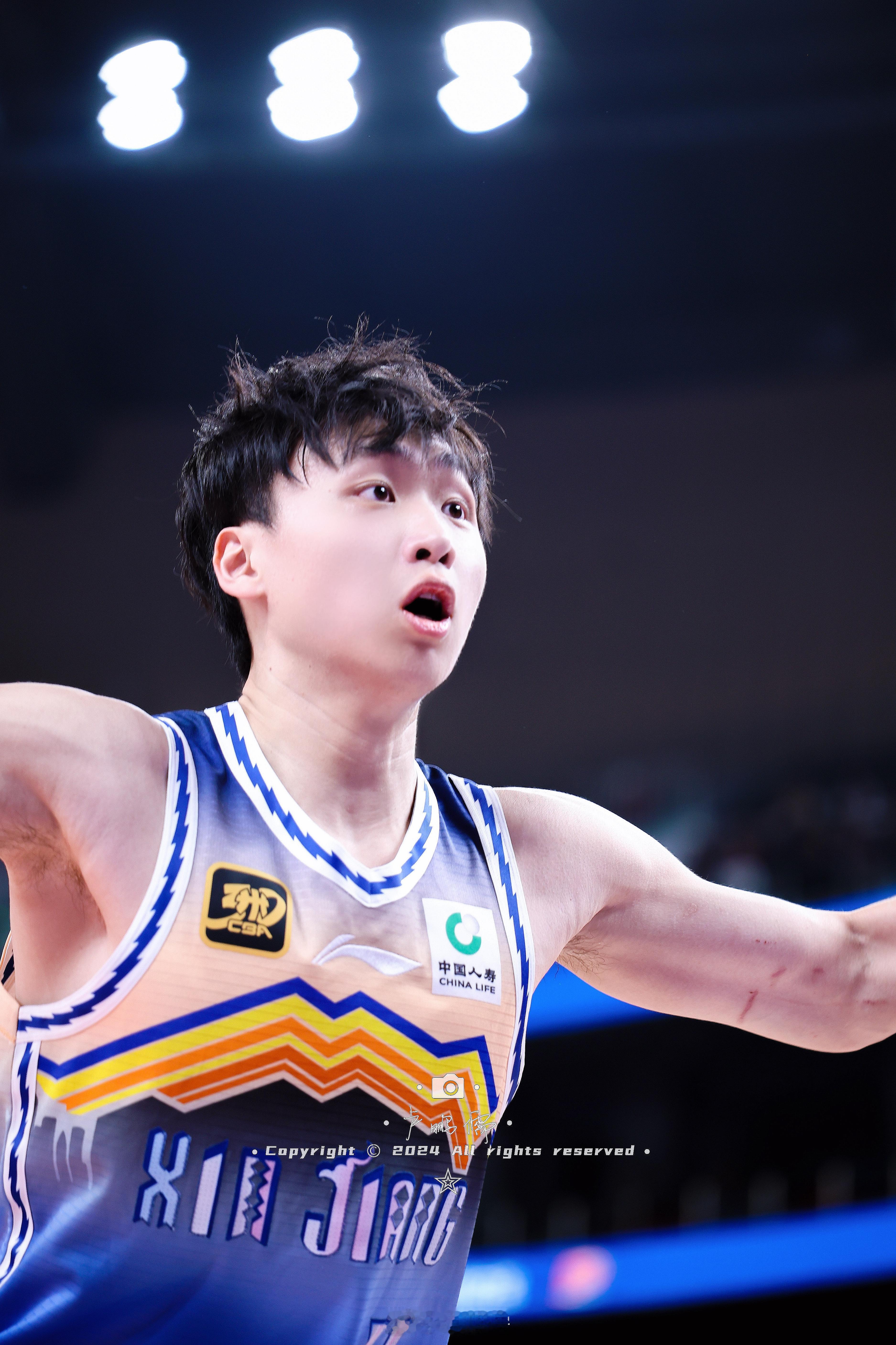 放平心态，看看齐麟的帅脸！备战下一场💪 