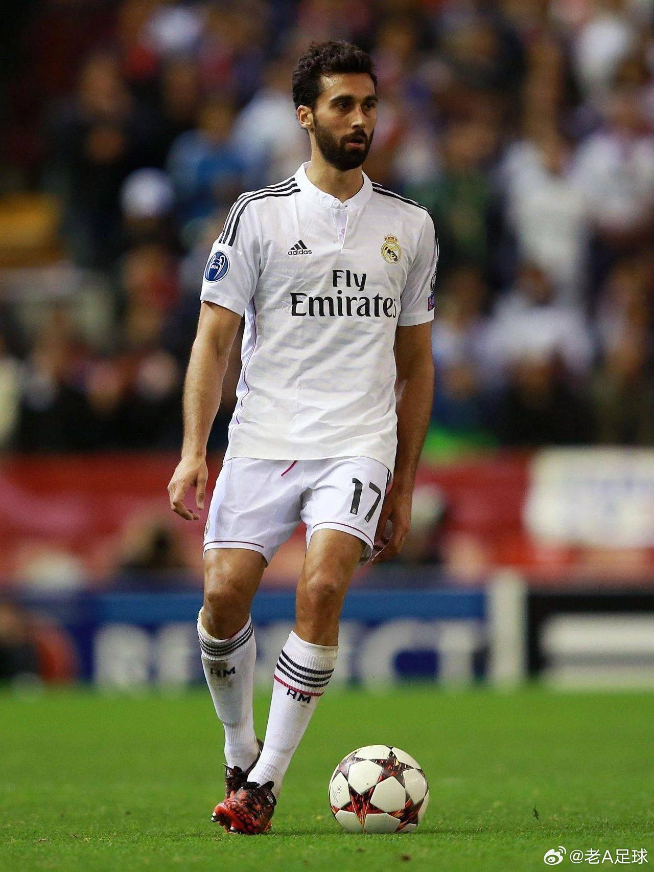 阿韦洛亚逆袭皇马！从帅位飘摇到征服曼城阿韦洛亚在皇马度过艰难开局后渐入佳境，率队