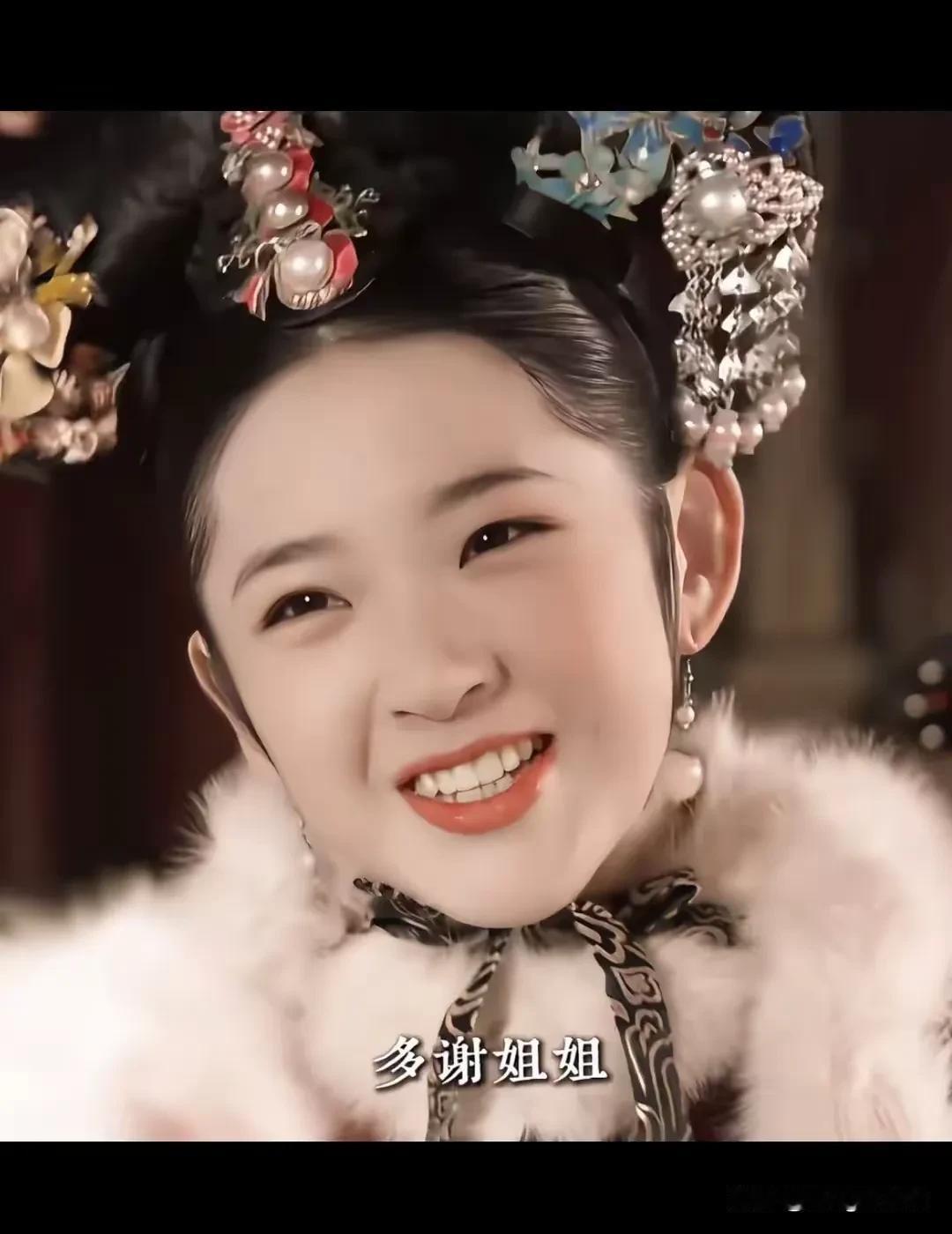 这女人真漂亮


又漂亮又年轻。真是像剥了皮的鸡蛋一样,细腻光滑


她的颜值,