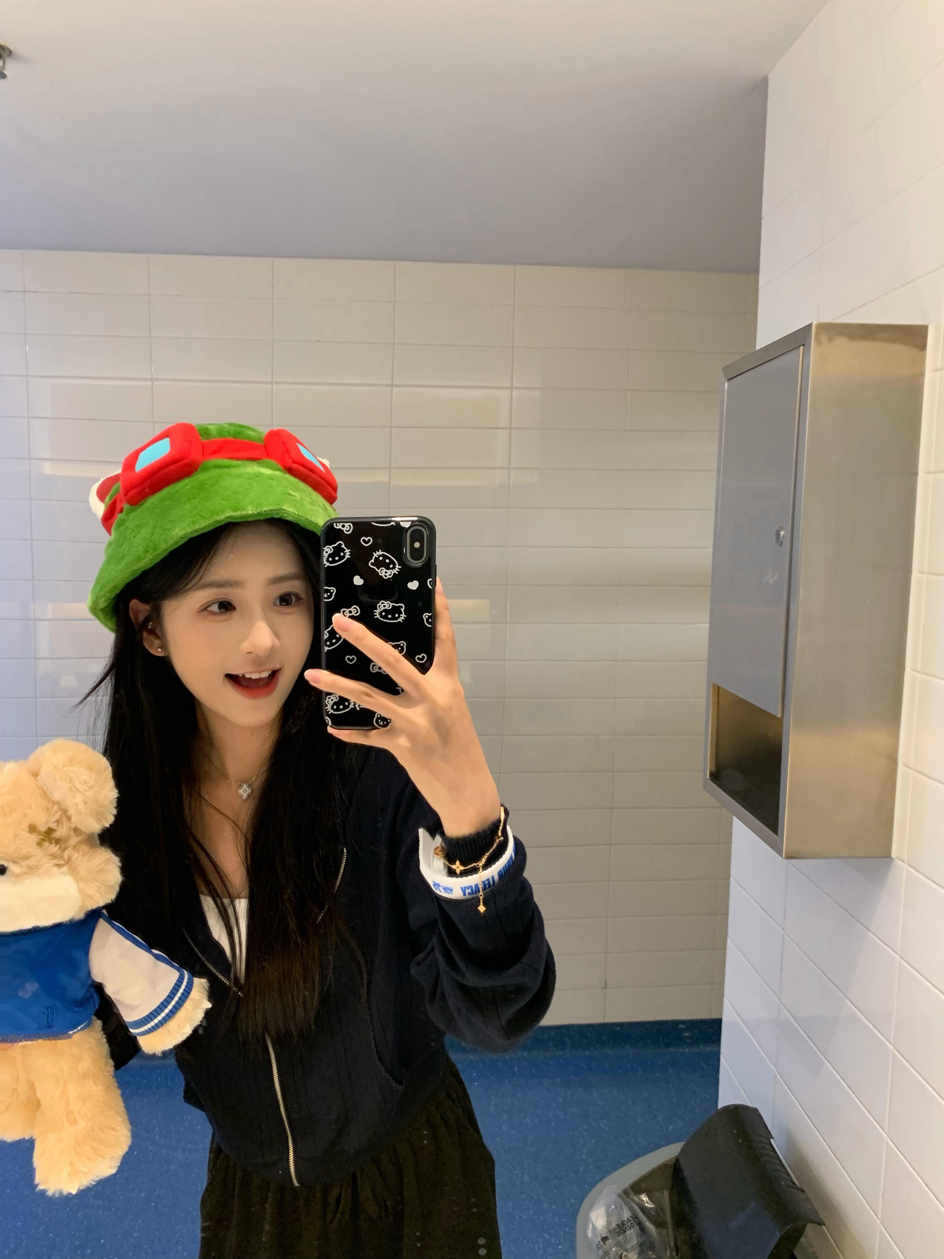 把我看鼠了…  ​​​