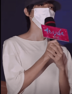 王俊凯怎么瘦成这样了王俊凯[超话] 王俊凯怎么瘦成这样了！一沫真挚的情话 ​​​