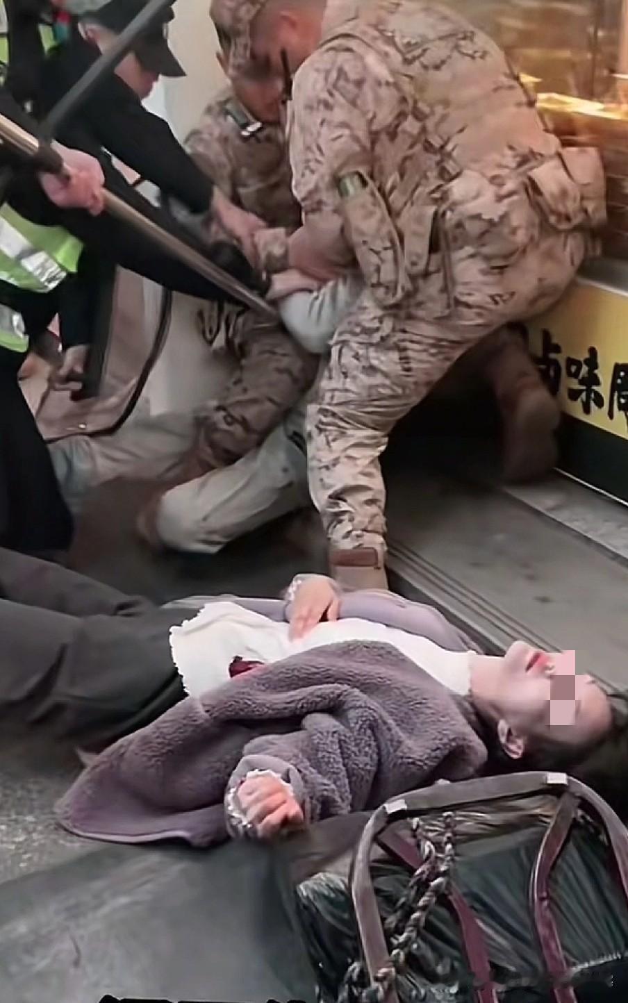 太冤了！武汉硚口被刺身亡女子，她没劝架，没看热闹，没观望，仅仅是路过，因为带着孩