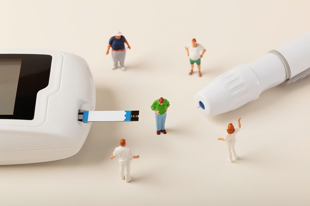 医生反复强调！糖尿病人不查这个指标，血糖可能白调了？

小赵最近总感觉自己血糖不