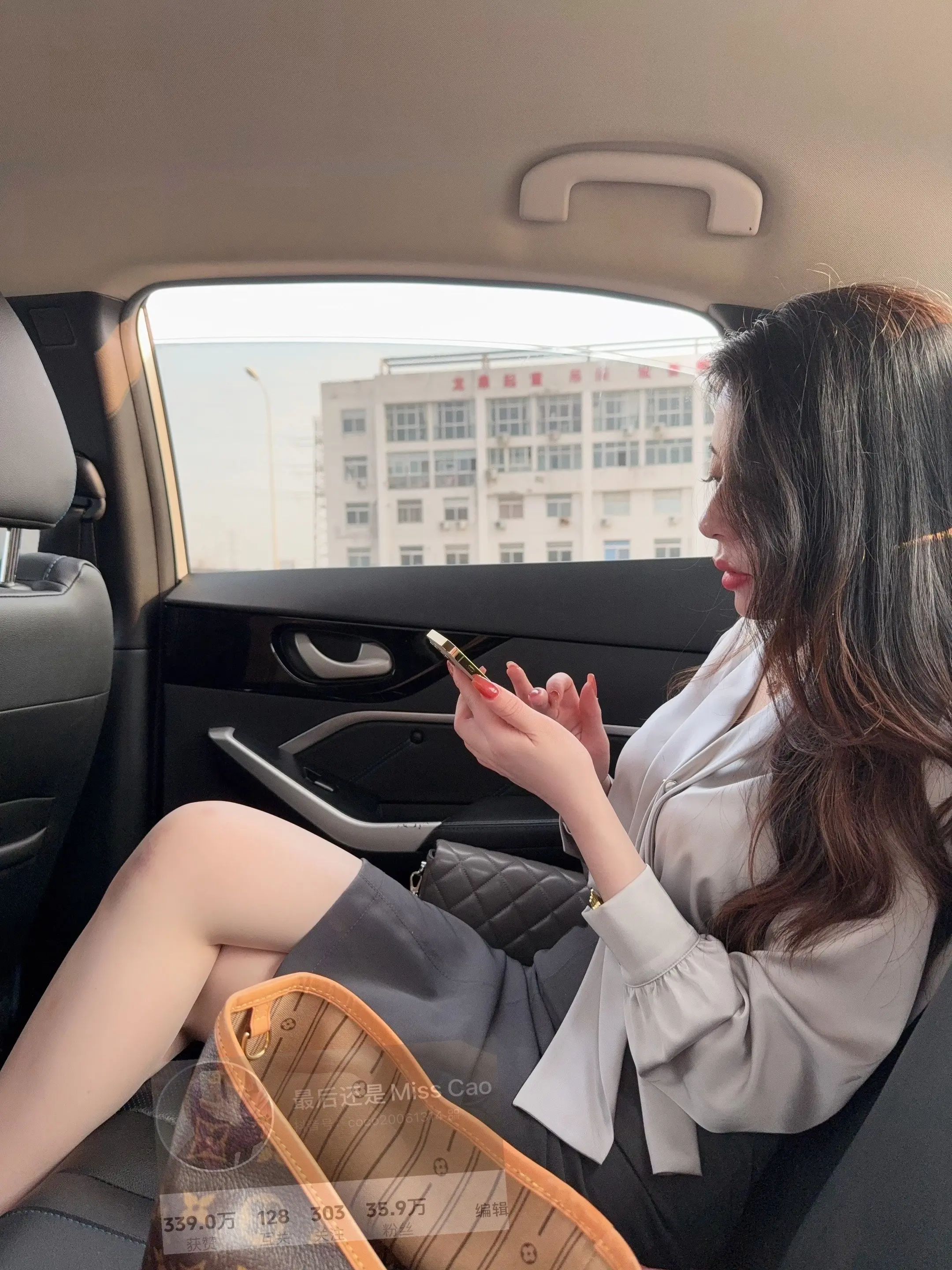 已婚者不安心，未婚者不甘心气质轻熟风