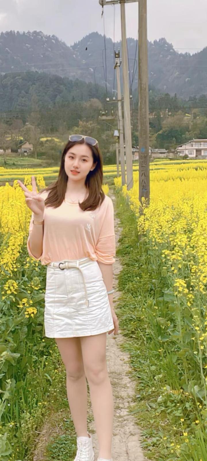 天南地北大拜年43. 爱情最美好的地方，在于它让两个原本陌生的人，变成了最亲密的