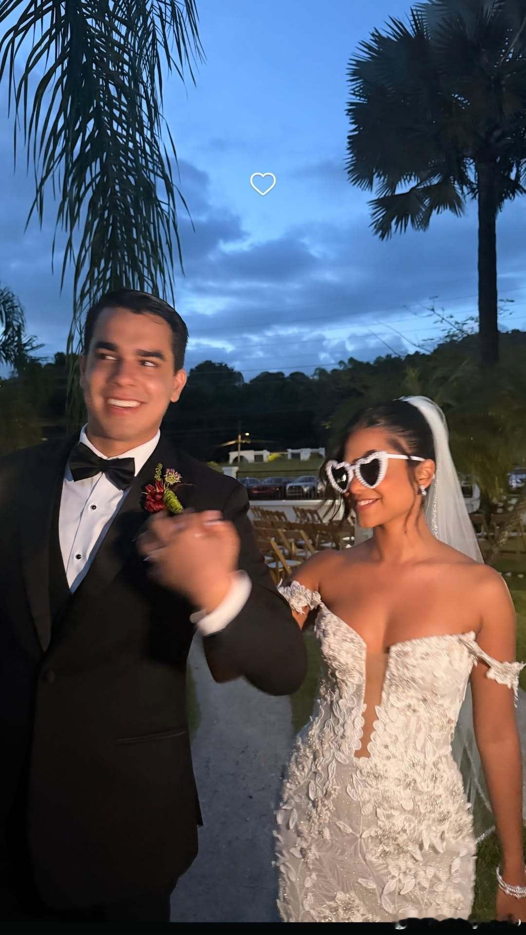 迪亚兹姐妹中二姐的婚礼💒 