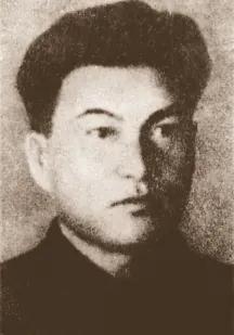 1976岁，76岁的崔庸健逝世，他是朝鲜的元帅，却在中国打了23年仗！
 
在中