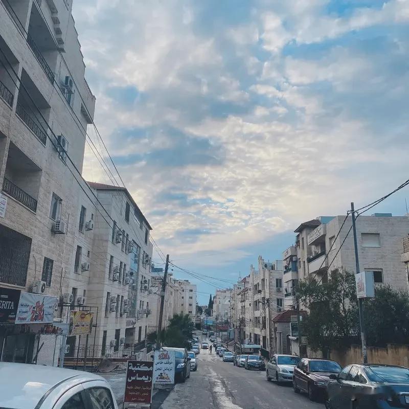 当地时间4月1日，特朗普宣称对伊朗战事取得“快速、决定性、压倒性胜利”，还说伊朗