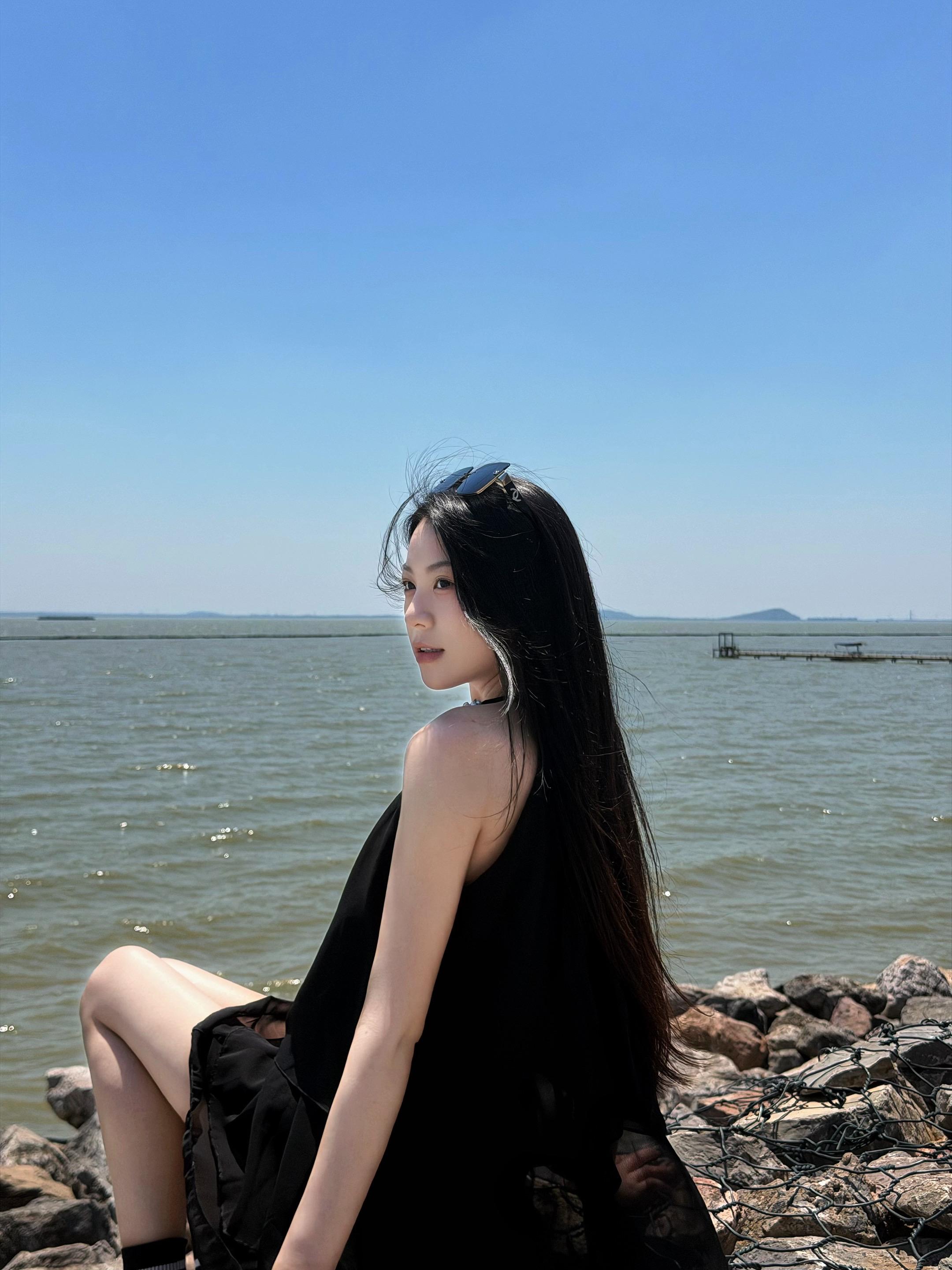 无论世界怎么苛刻，我都偏爱你！