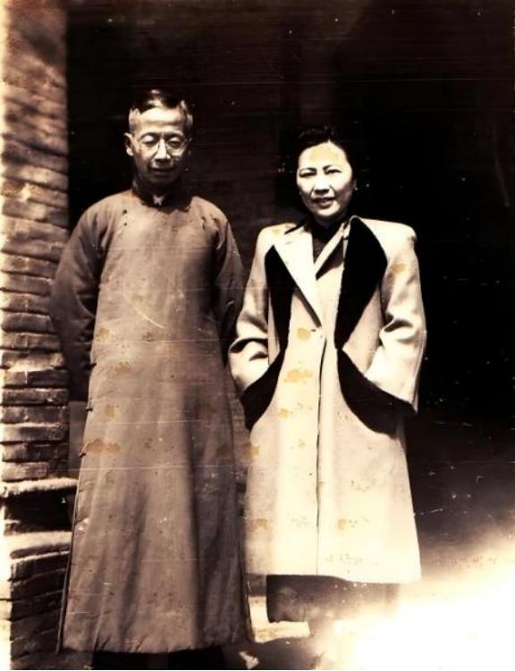 1918年，28岁竺可桢博士毕业，被女校长堵在家里。对方语出惊人：“你娶我妹妹，