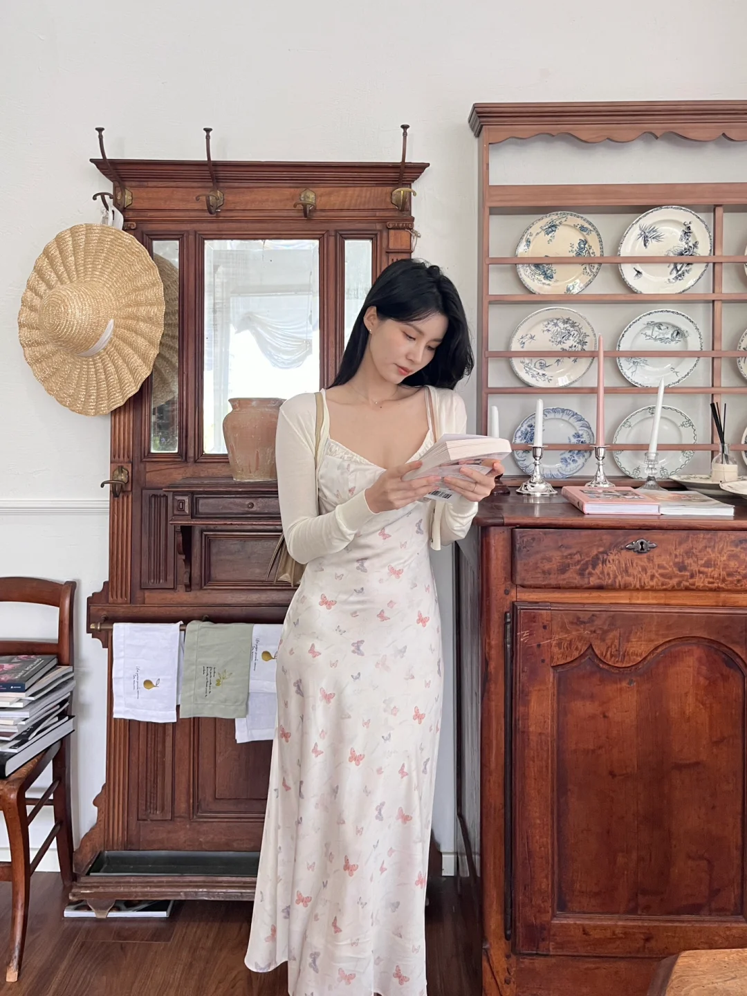 蝴蝶小花裙简单配件针织就能出门啦