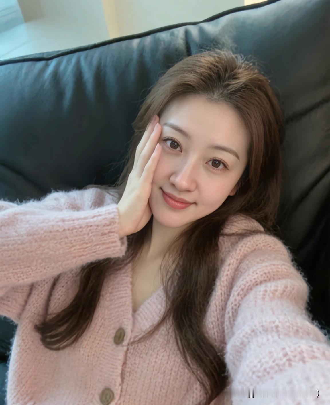 男人眼中最有
魅力的女人，
往往不是仅仅依靠外表，
而是那份独特的内在气质。
她