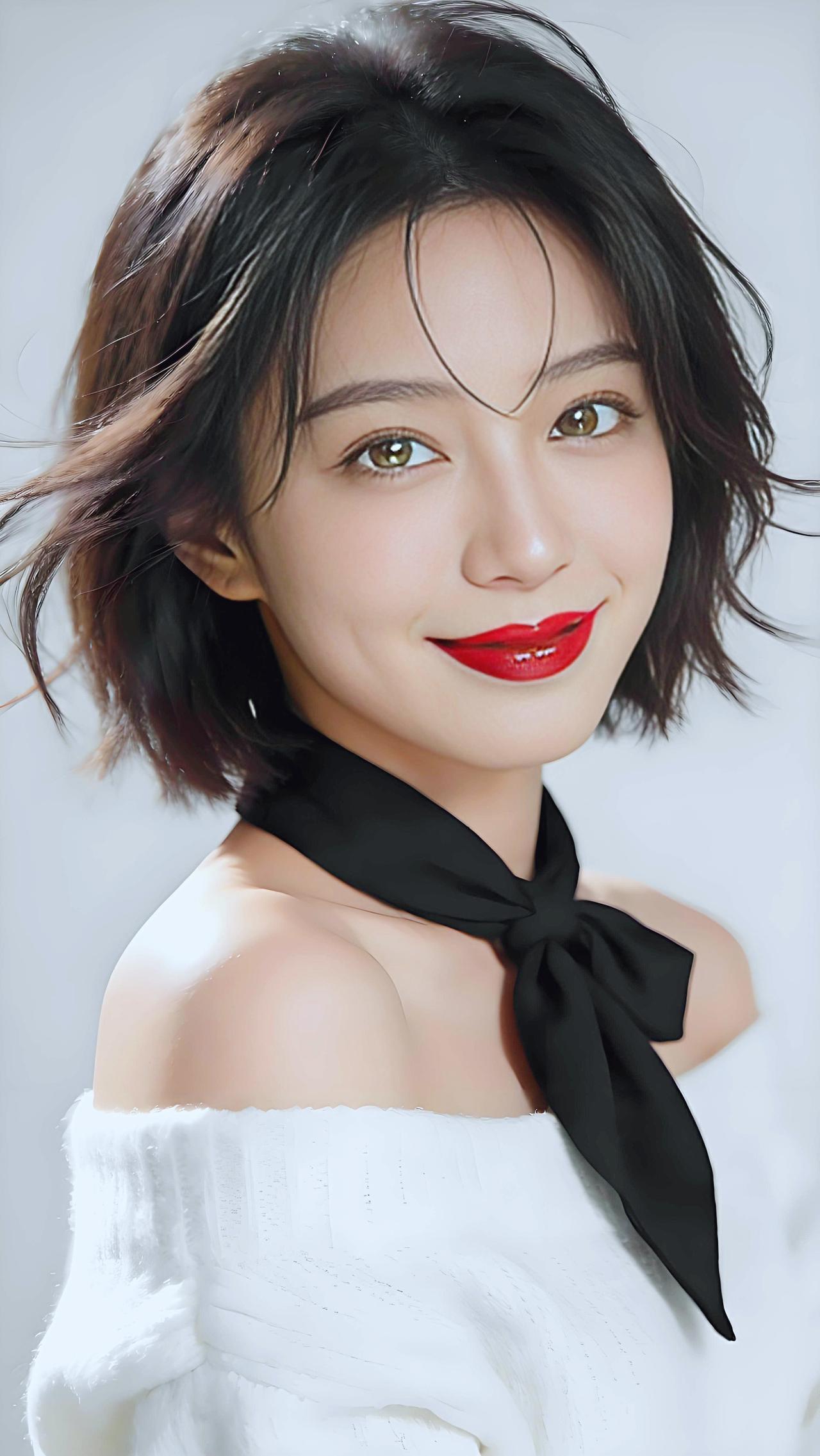 暖光柔影，温婉知性