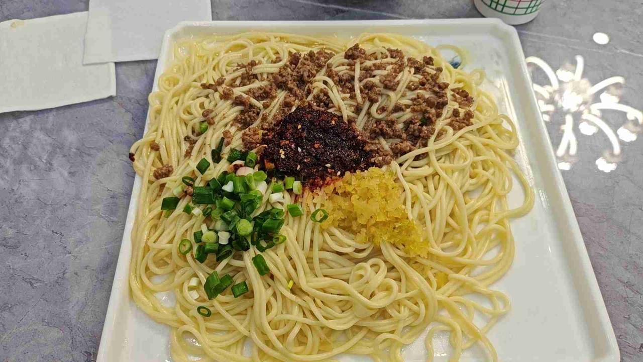 我的今日状态：😁轻松愉快
我这里的天气：☀️晴天
最近的天气一直是晴朗无云的天