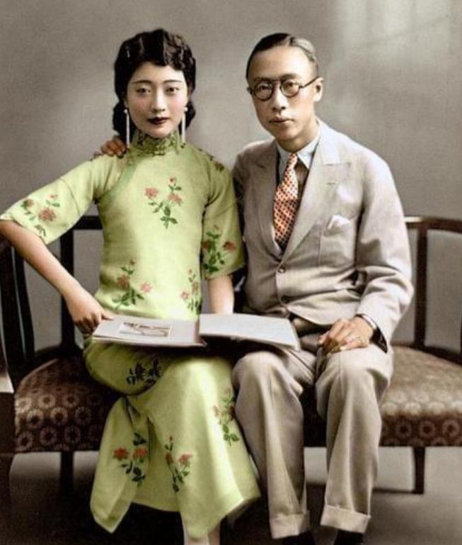 1935年，婉容生孩子时疼得撕心裂肺，站在门外的溥仪没有心疼，反倒怒火上头摔碎茶