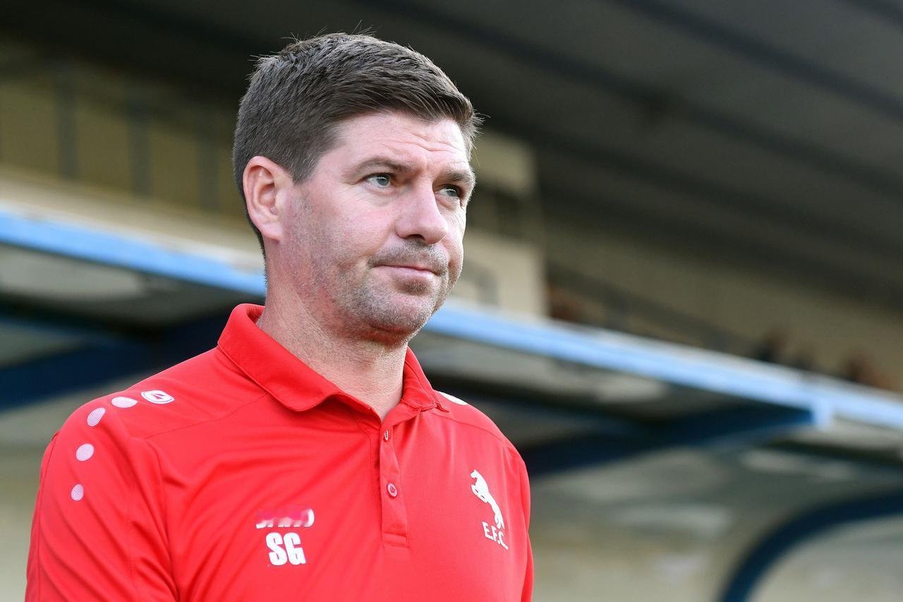 把杰拉德请回来救火半个赛季。用他强大的影响力把更衣室拨乱反正。能进欧冠最好，不能