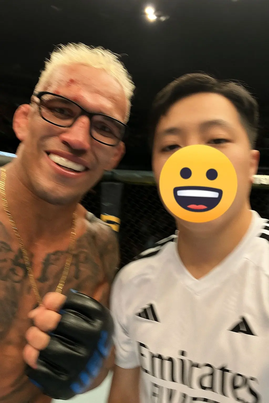 不论输赢，支持拉哥。  ai合照你把我搞得好丑😓