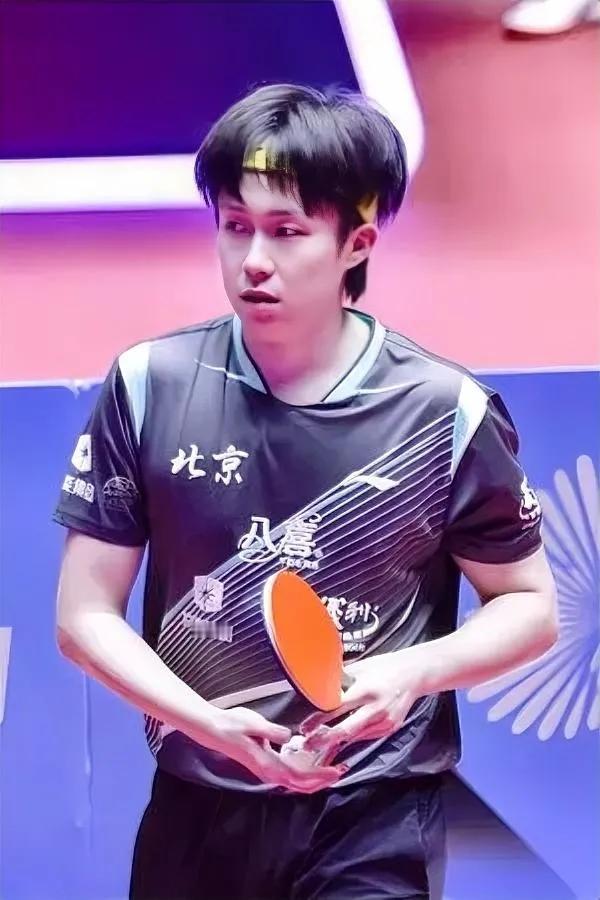 全运会乒乓爆冷！

小将接连出局太意外？

全运会乒乓球赛场简直比剧本还刺激！男