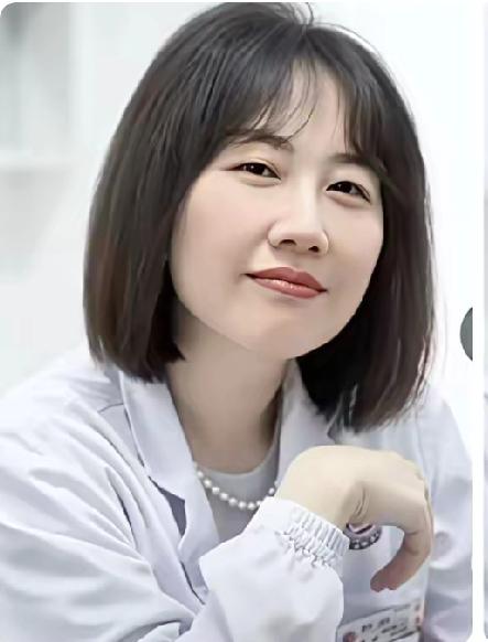 最近几天，有关湖南人民医院的事情，全网在疯传，热度极高！我个人认为这跟医生的职业