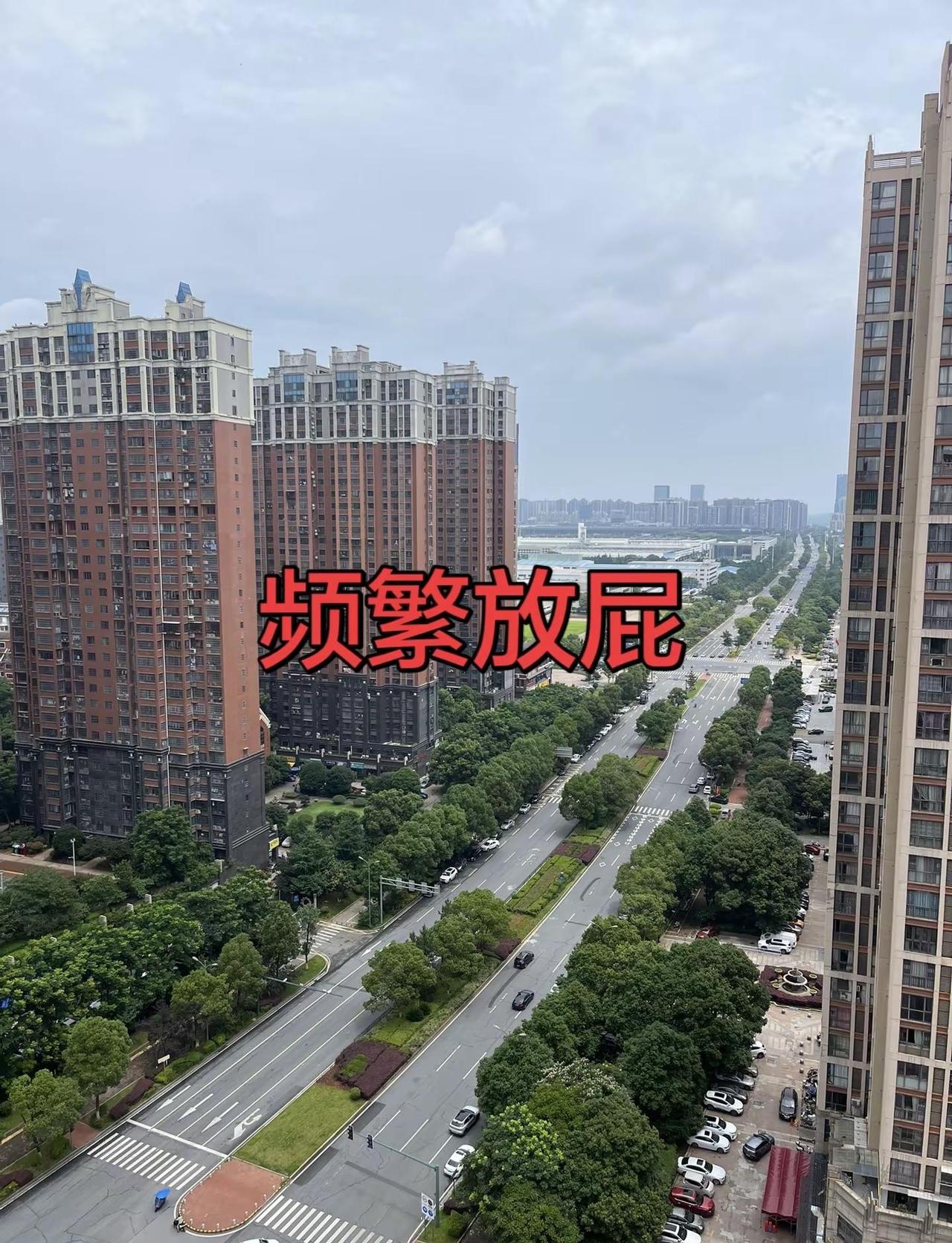 斯诺克世锦赛上演中国德比预热！丁俊晖火力拉满，10-5拿下吉尔伯特，顺利挺进16