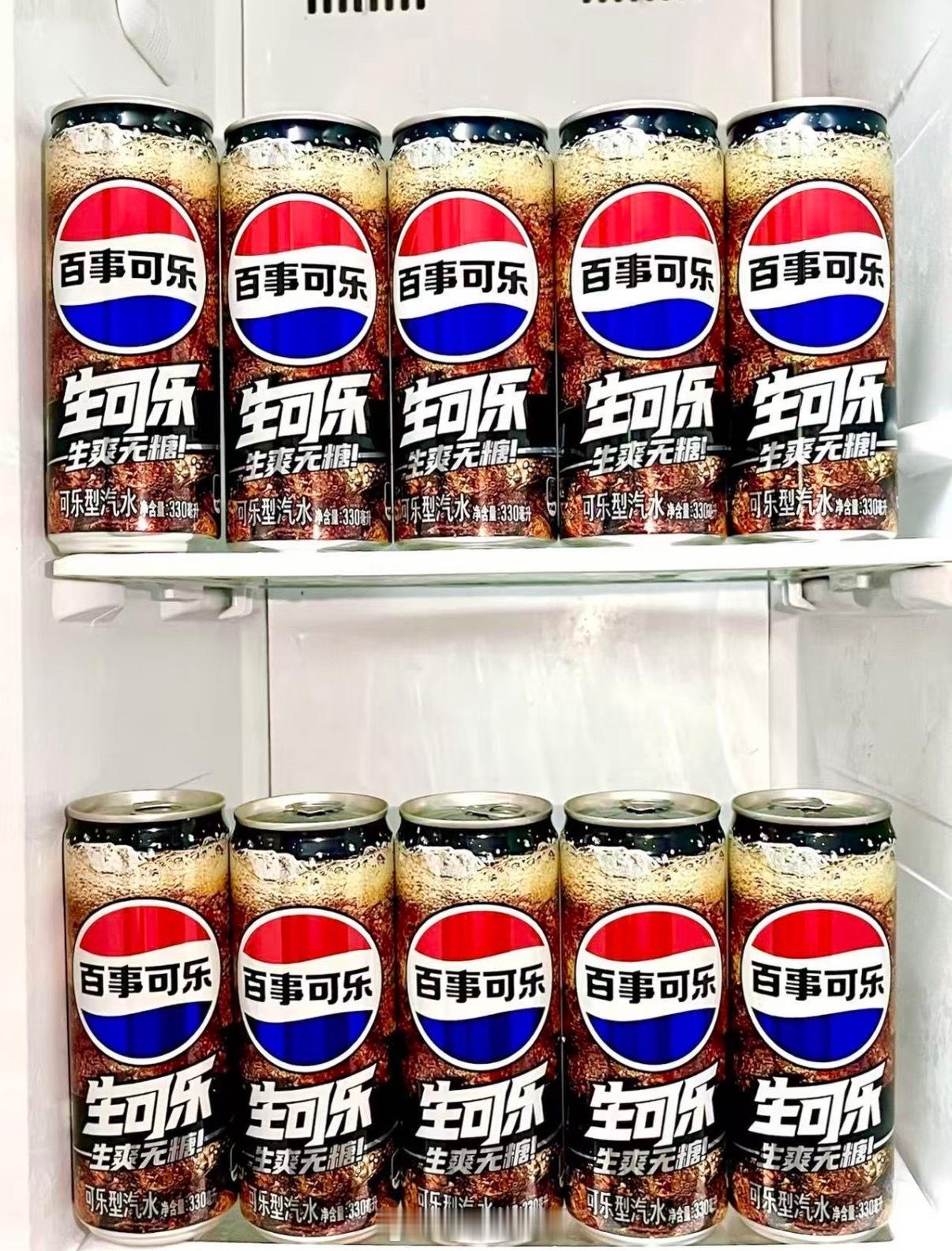世界足球盛事收官了，但我的后劲还在，有一种戒断反应，迟迟散不去足球狂欢不只有足球