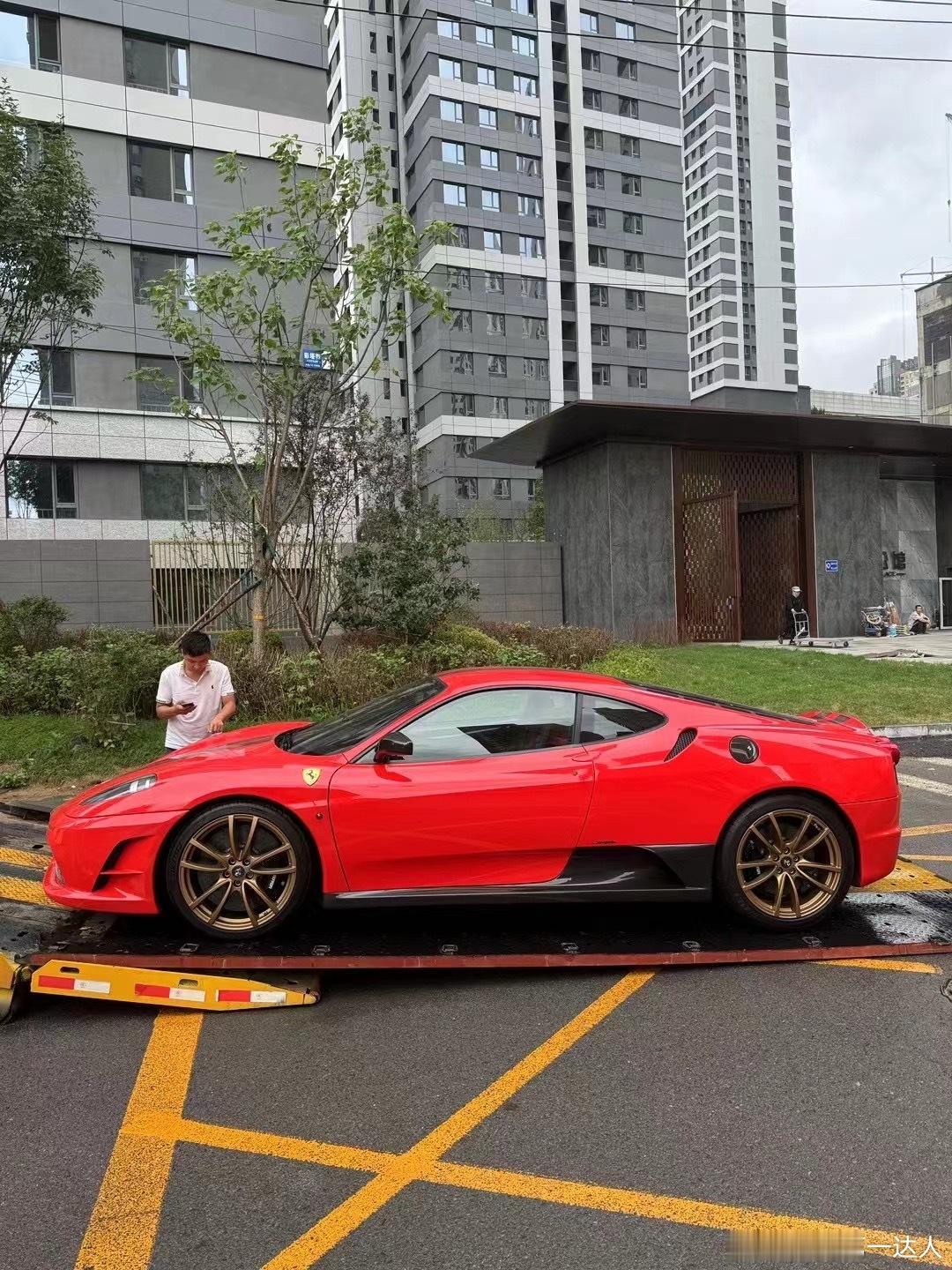 Ferrari430scuderia，满配，真好看。 ​​​