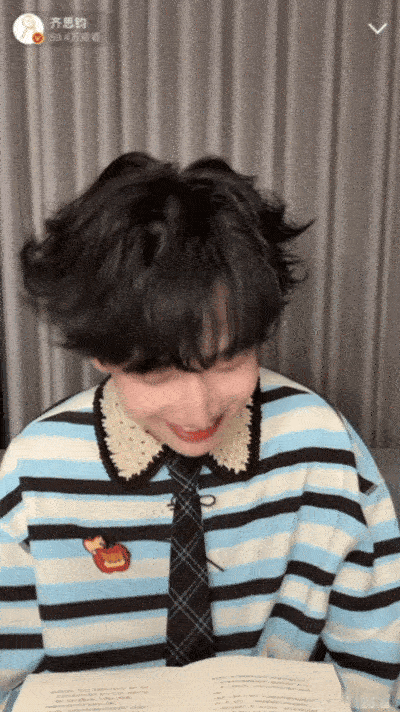 齐思钧已确诊为中年疲惫小齐一开口说中年疲惫，瞬间班味儿拉满，真的太真实了。连他这