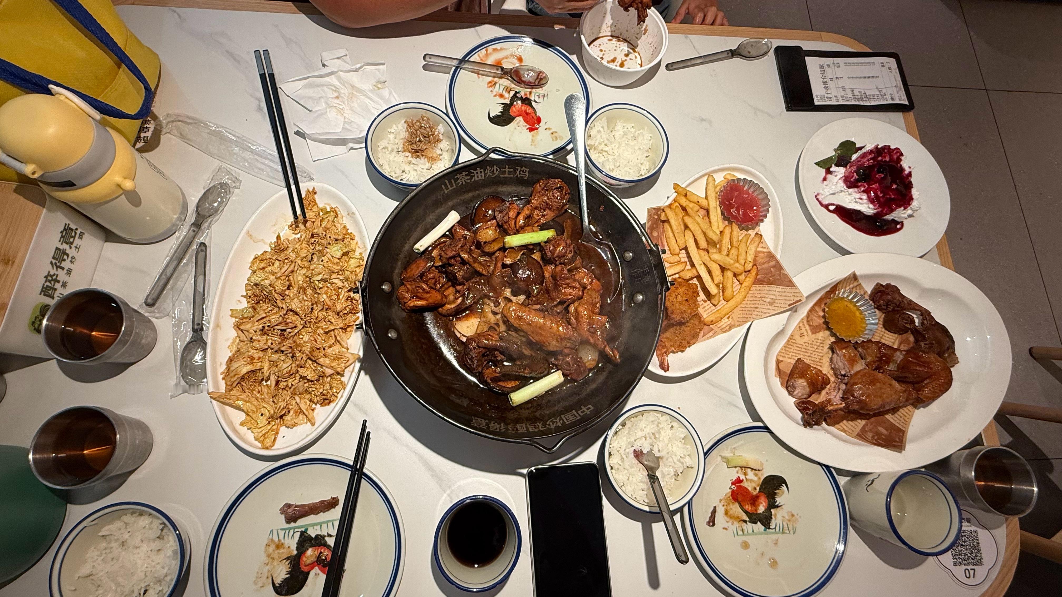 今天不跑步，吃一顿！5个菜130块钱，性价比还可以吧。美食分享 济南·银座·新辰