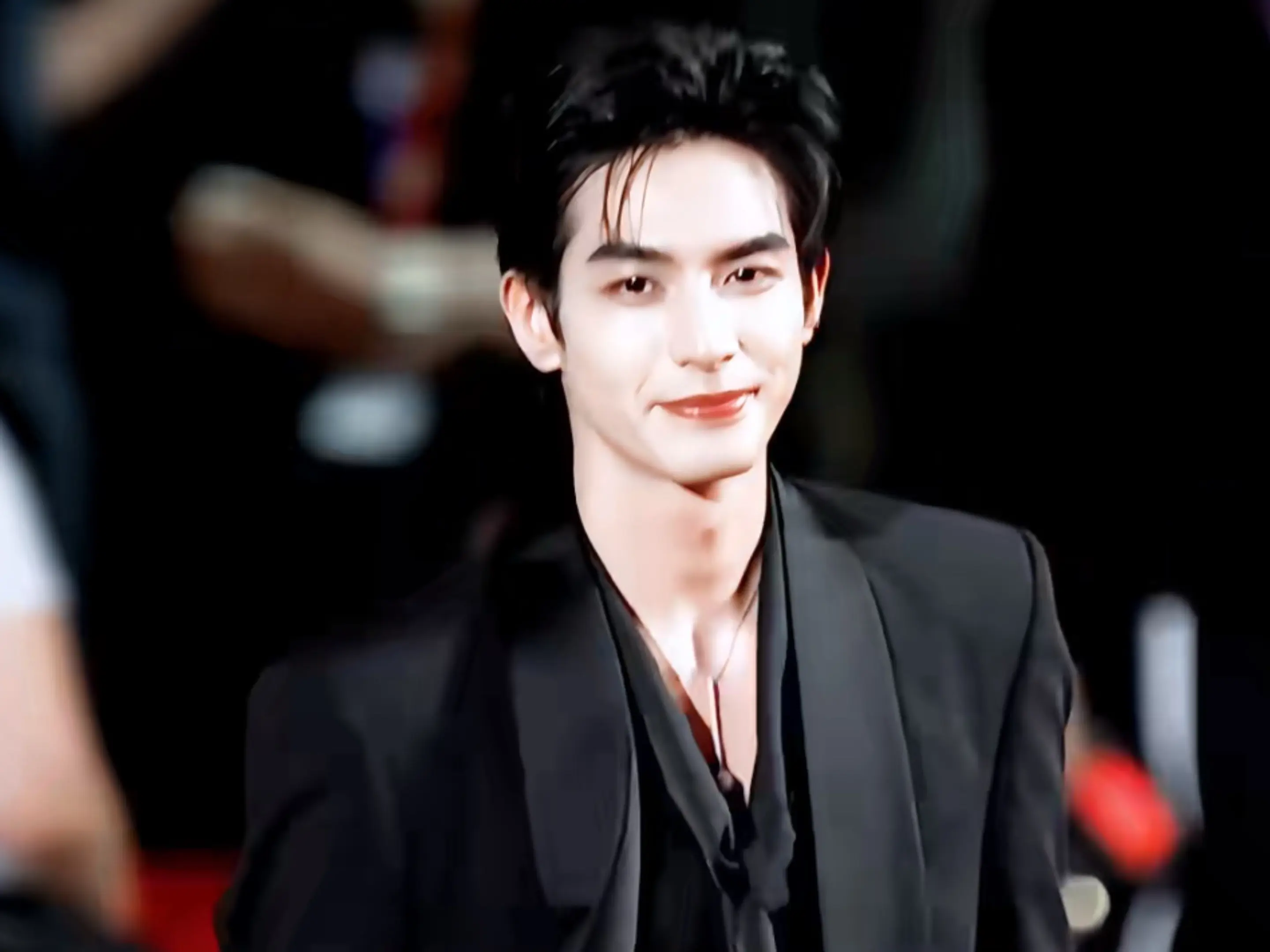 来自中国的男演员宋威龙！
