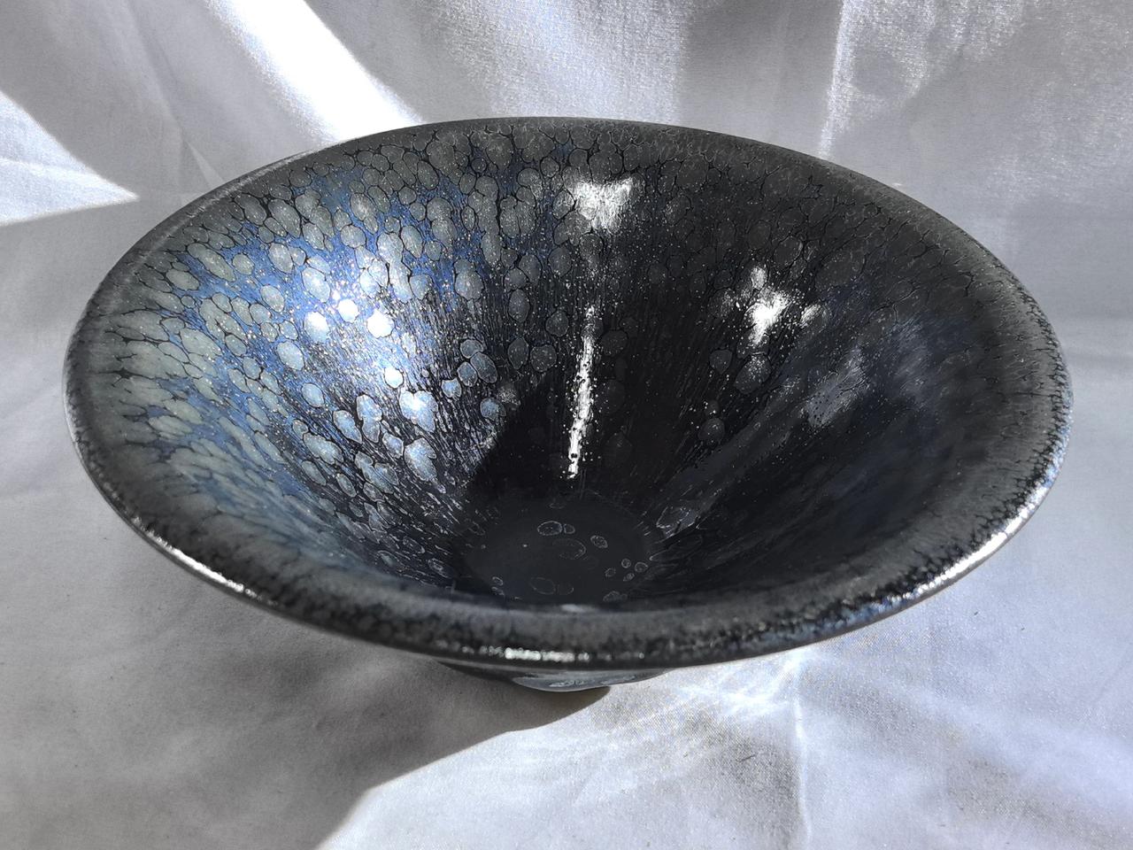 古瓷珍品 宋瓷古玩行收藏家艺术品投资 正能量