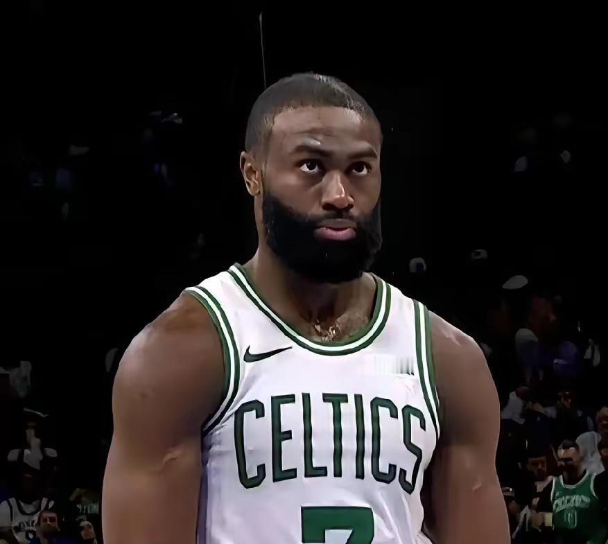 本赛季MVP必须是杰伦布朗
塔图姆赛季报销、铂金、霍乐迪、科内特远走他乡，都以为