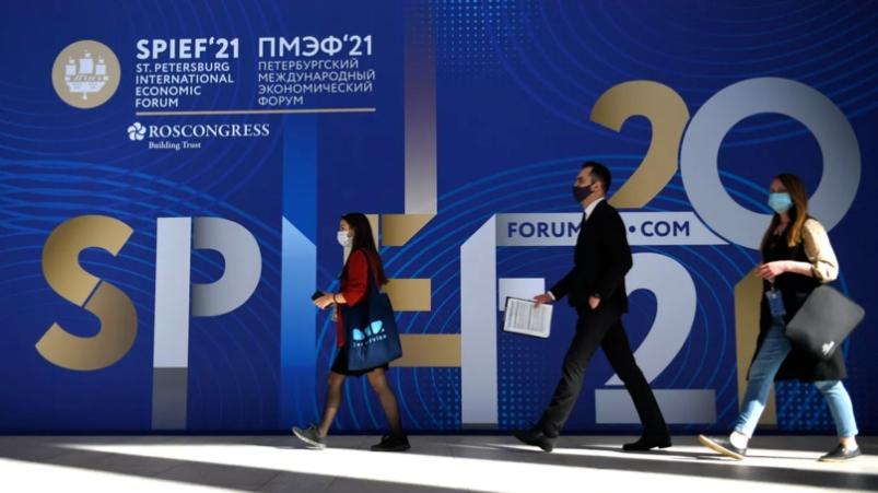阿曼将主办 SPIEF 2024


阿曼苏丹国驻俄罗斯大使哈穆德·图瓦赫在与俄