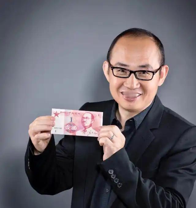 [吃瓜群众]潘石屹？好古早的“地产网红”，突然又有动态了[思考]去了美国多年，突