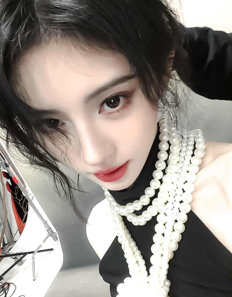 黑白*鞠婧祎鞠婧祎