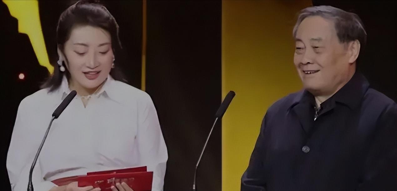 宗馥莉推出的王牌-“宗师傅”品牌横空出世。网友表示这是致敬宗庆后吗，不少网友表示