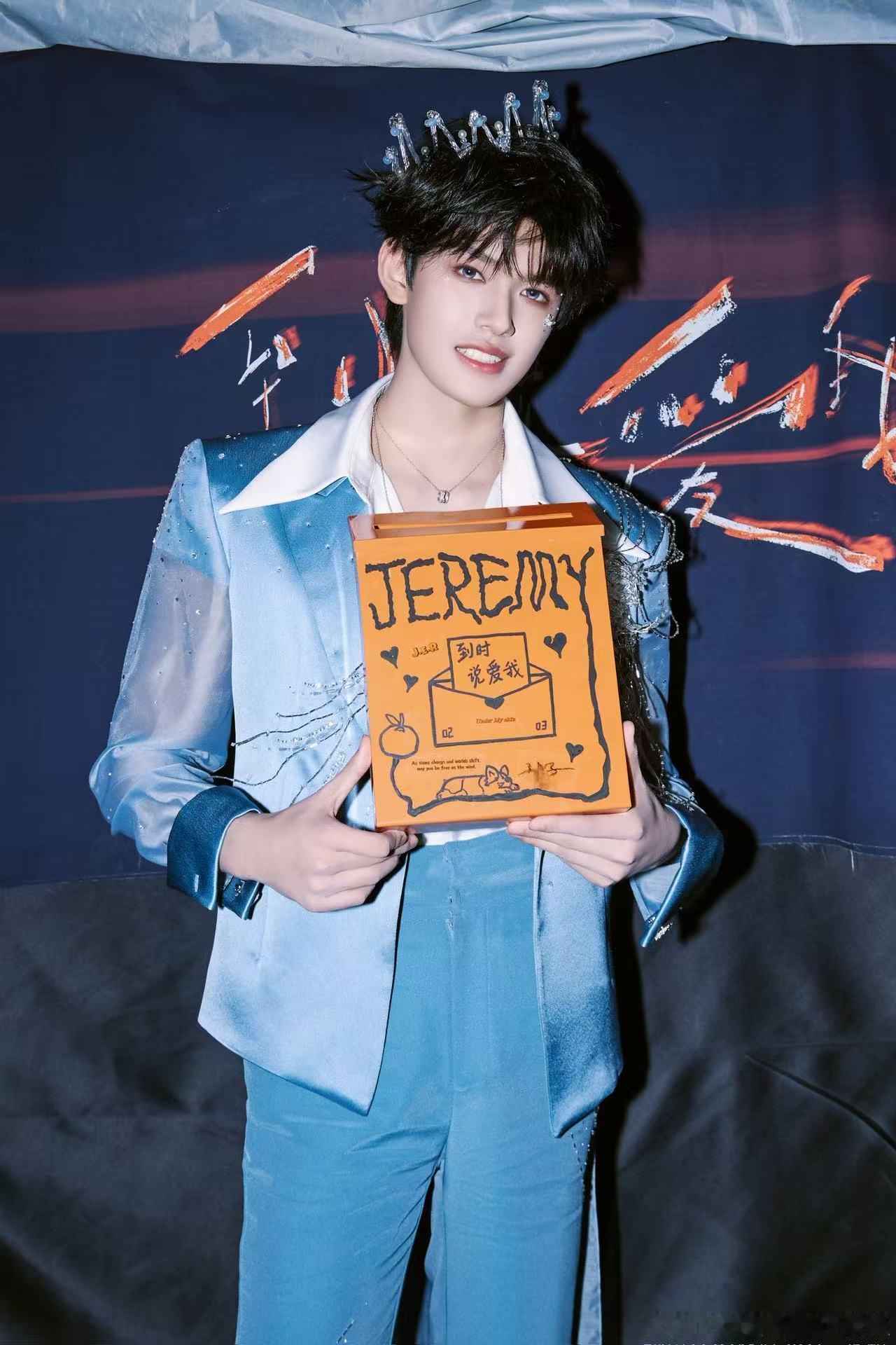 张极去济南了 少年动身前往济南，愿旅途顺遂，在泉城度过轻松惬意的日子 