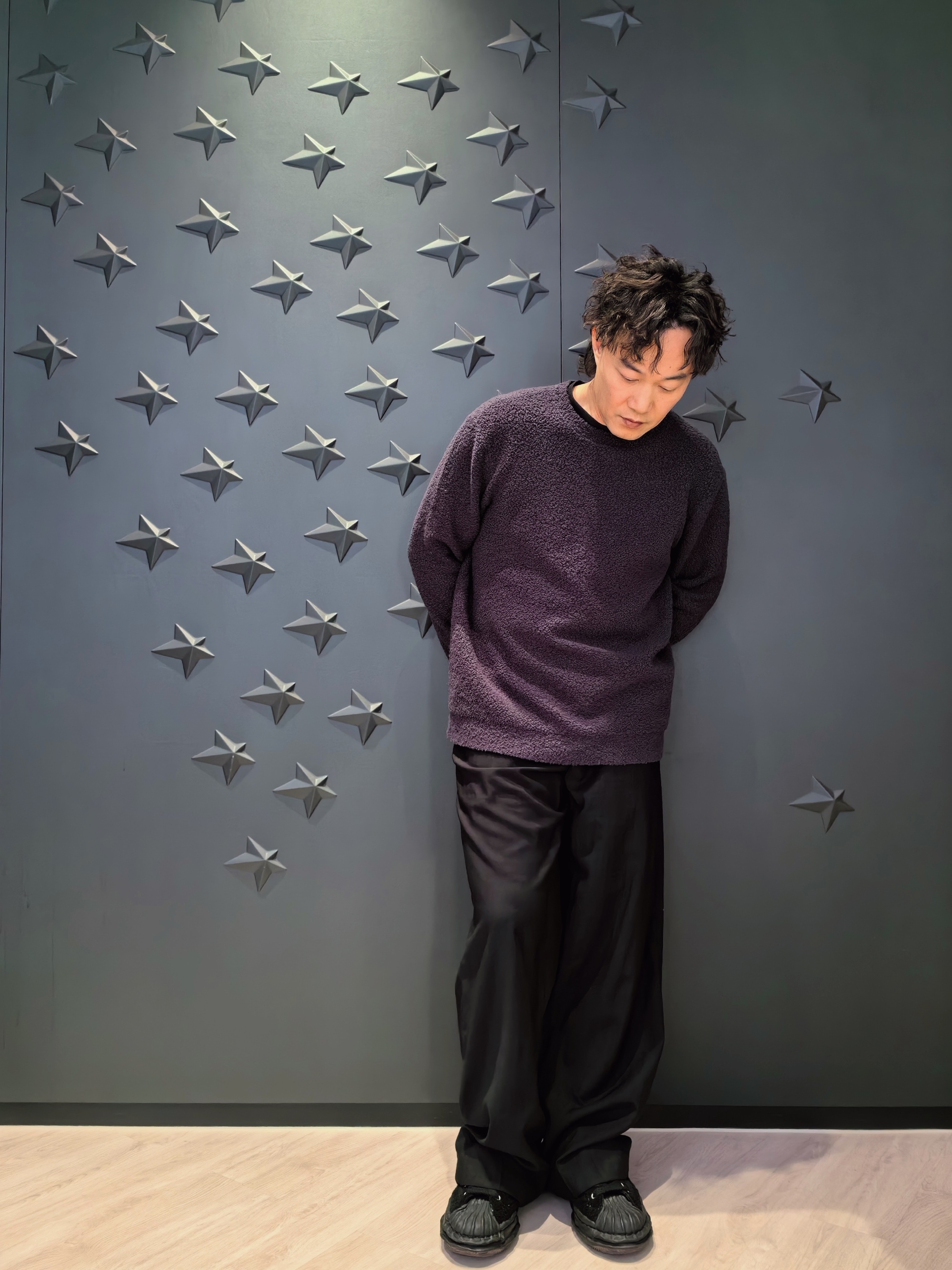 陈奕迅以后只能叫迅了陈家人集体玩起隐姓梗，陈奕迅连陈带e都不发音，直接叫迅，这波