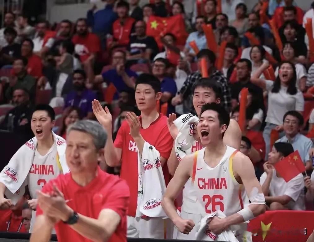 恕我直言：男篮世界杯只需补以下 4 人！

中锋：杨瀚森
前锋：曾凡博
前锋：崔