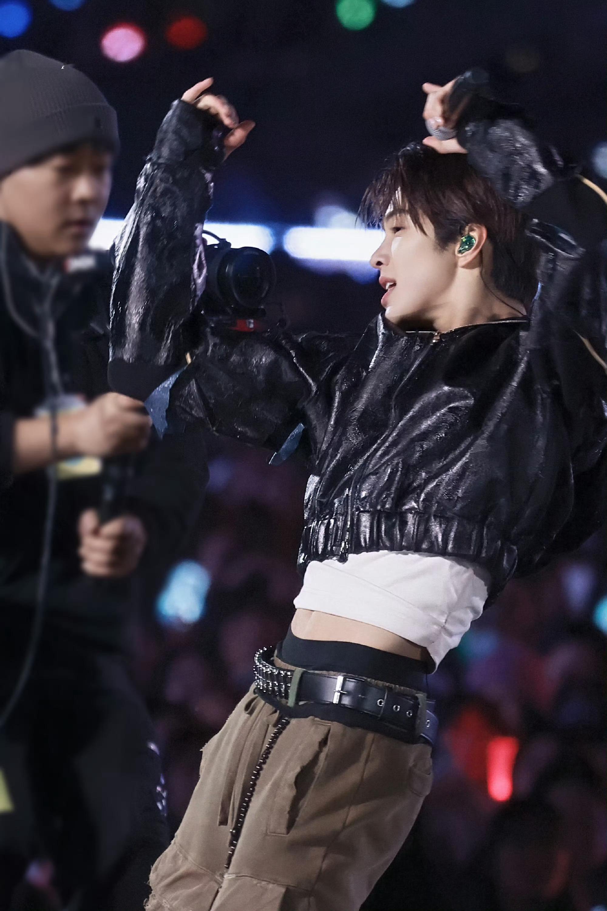 我想后面应该有个我 