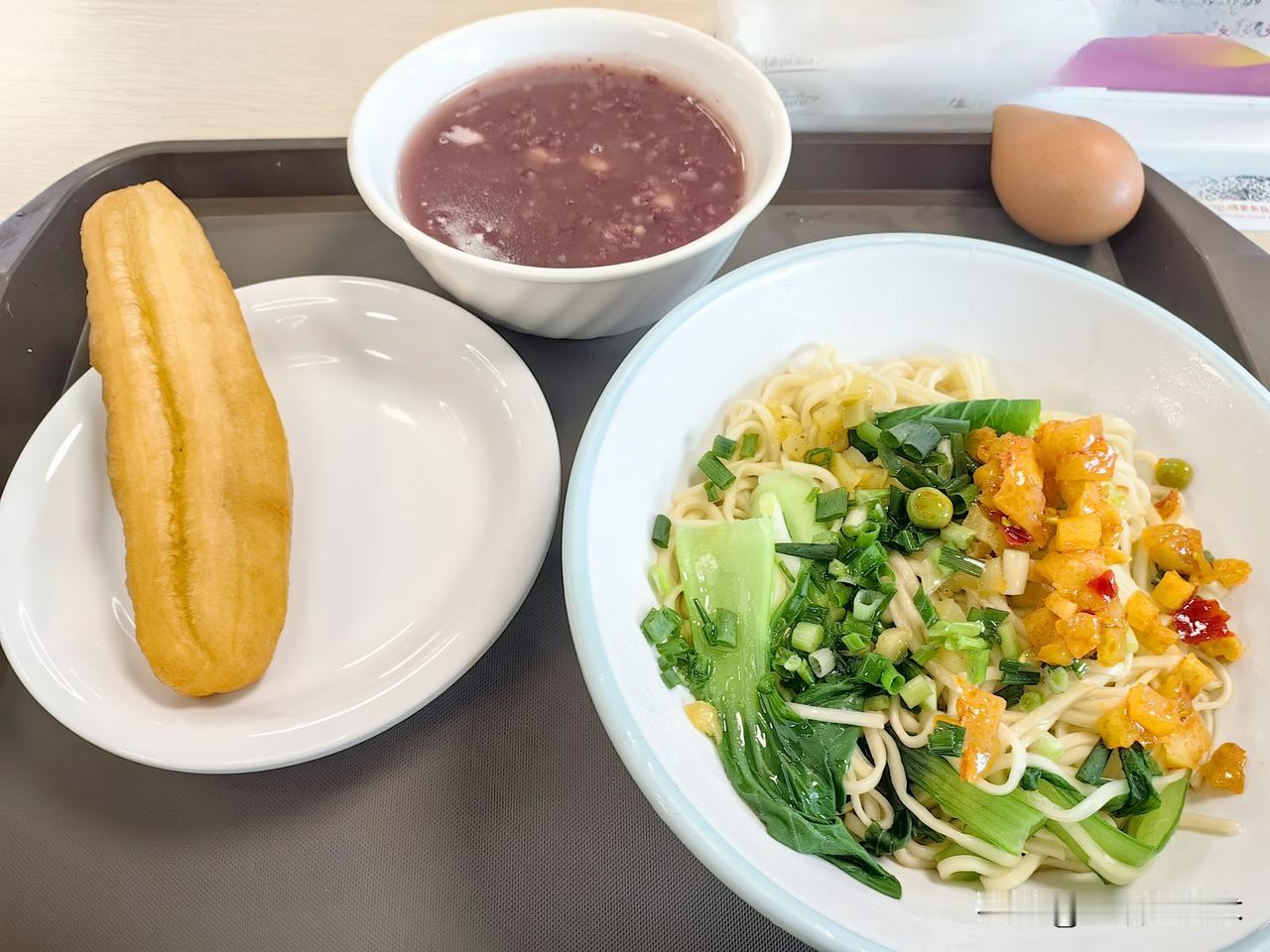 晒图笔记大赛打工仔的早餐，其实很可以了。上半天，全靠它垫底啊！