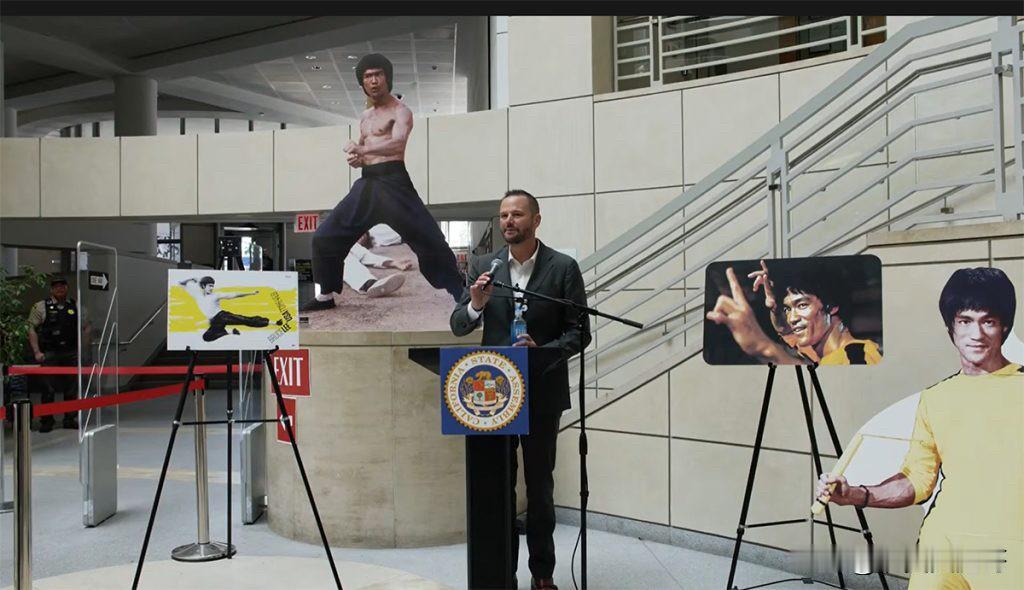 加州已通过提案设立“李小龙日”（Bruce Lee Day），目前正等待州长签署