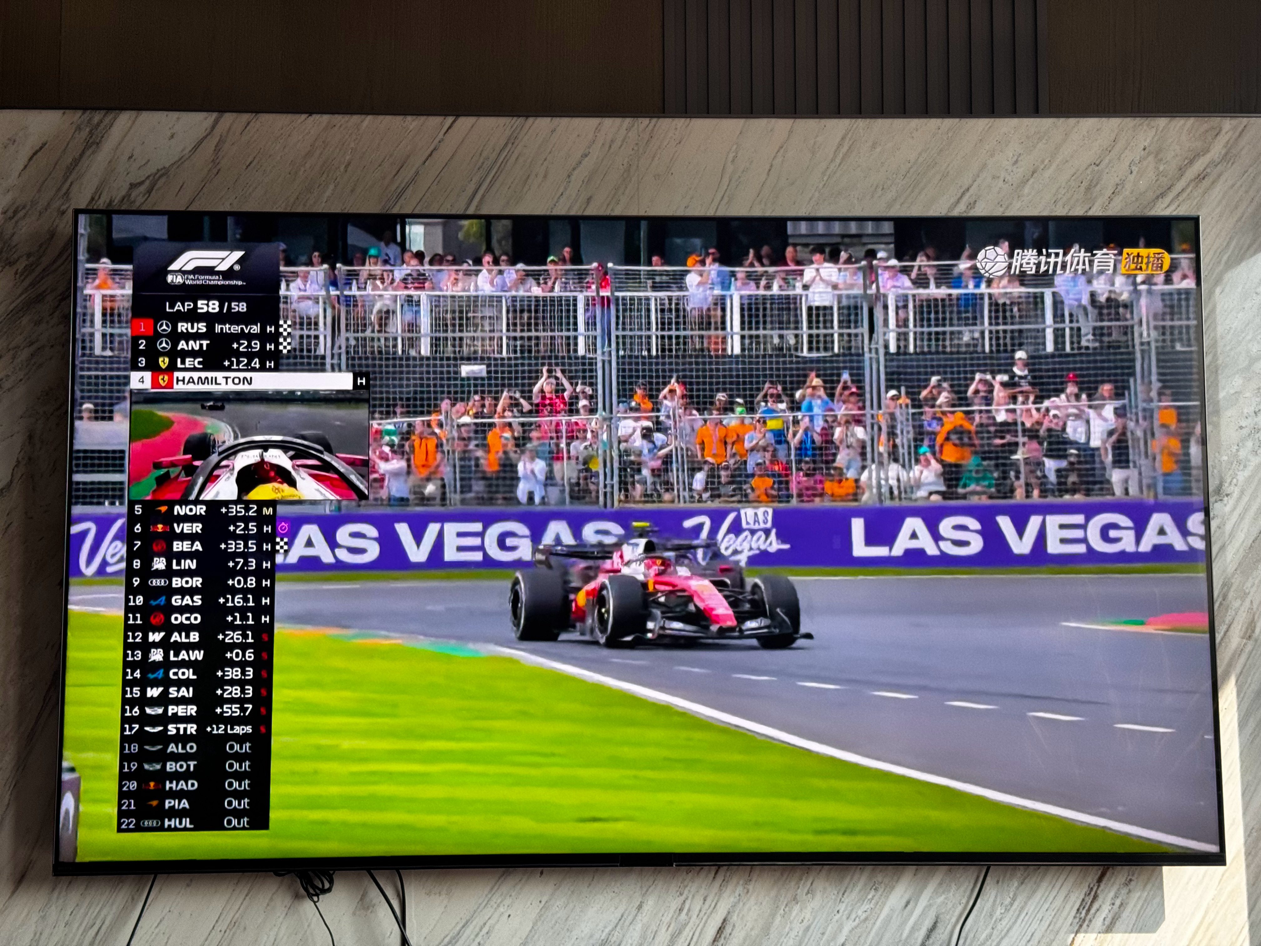 梦回2021？梅奔一二带回，窝法三四，新赛季这比赛看着太带劲了！奥迪首次F1就成