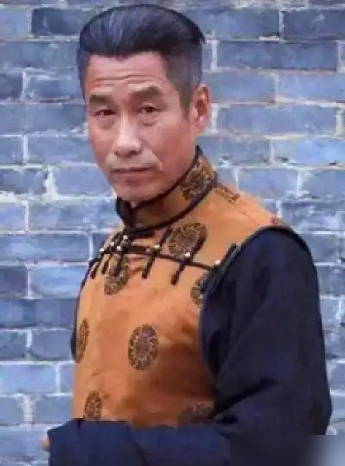 《大宅门》里有个怪事你敢信？演员赵毅把白敬业演活了，导演郭宝昌反手就把他踢出了第