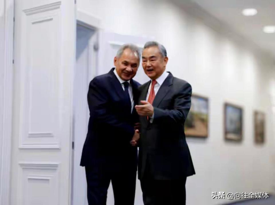 莫斯科重磅磋商！中俄联手亮剑，直指复活的日本军国主义
 
近期，中俄在莫斯科举行