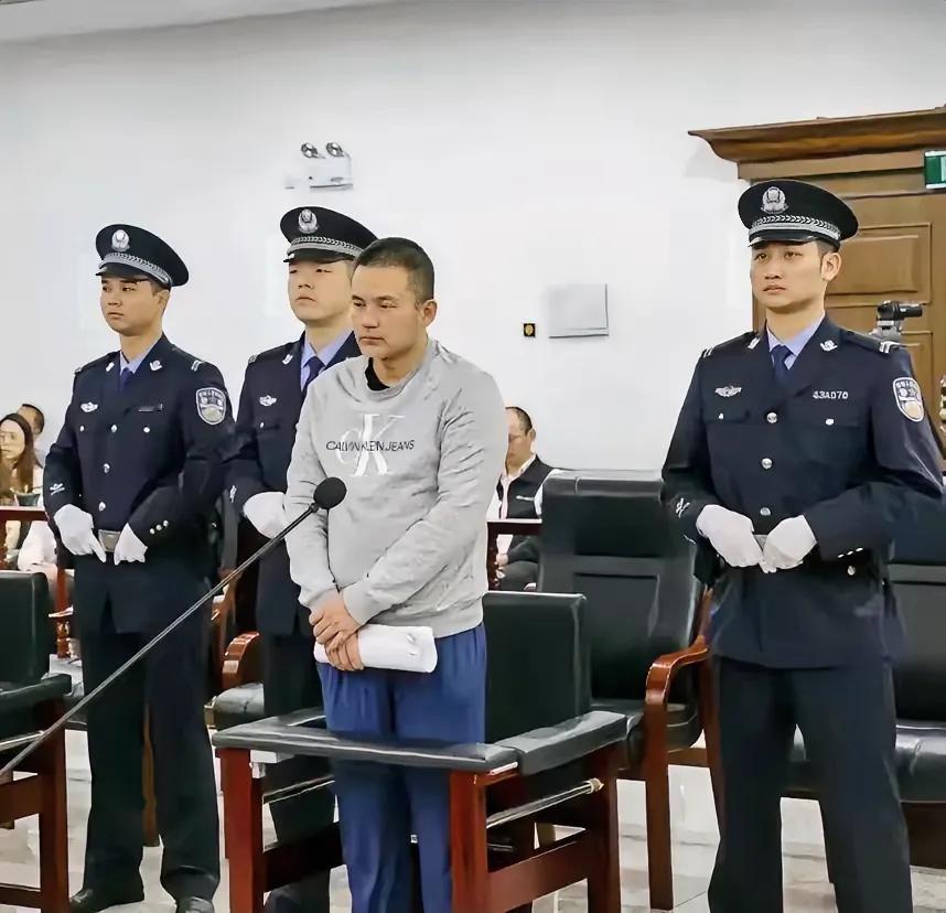 《“恶魔医生”刘翔峰：罪与罚背后的深思》

在医疗行业的光辉历史中，绝大多数的医