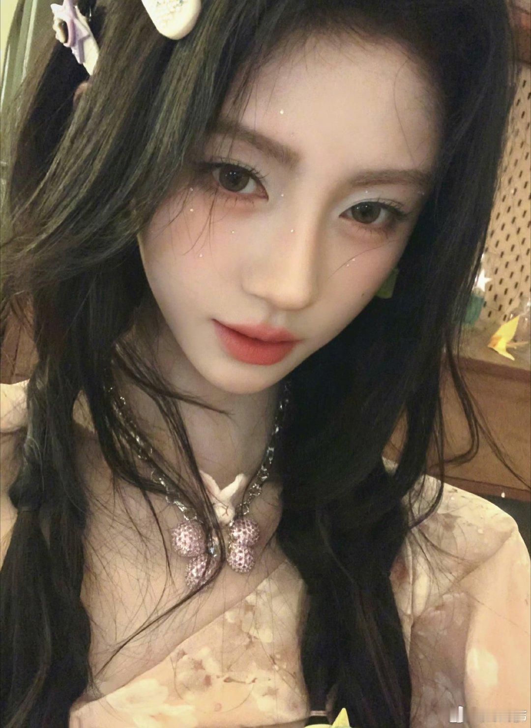鞠婧祎  jjy鞠婧祎花间令 jjy鞠婧祎杨采薇“在某个不知名的角落许你岁岁平安